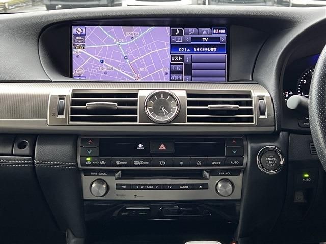 Lexus LS 2012-11 3975-14