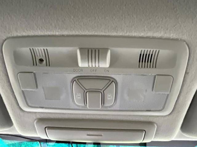 Toyota ESTIMA 2012-12 194737-2