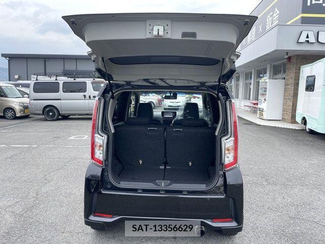 Daihatsu MOVE CUSTOM 2015-05 236040-9