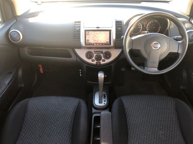 Nissan NOTE 2010-03 27616-1