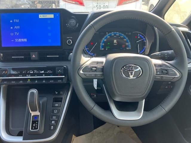 Toyota NOAH HYBRID 2023-10 184138-7