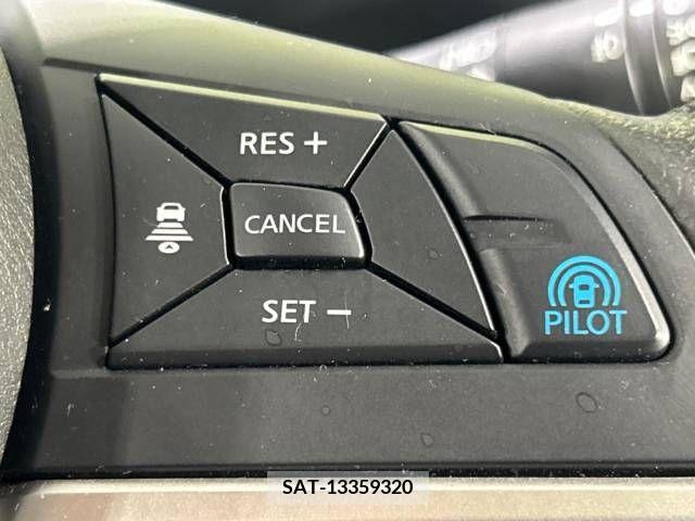 Nissan SERENA 2018-04 393910-3