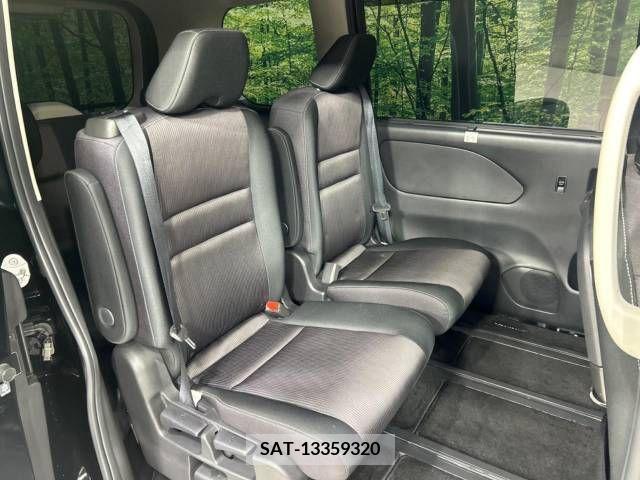 Nissan SERENA 2018-04 393910-9
