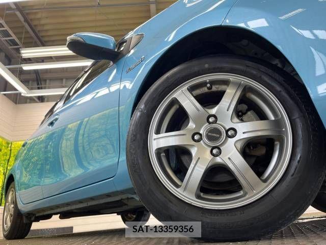 Toyota AQUA 2013-11 338296-13