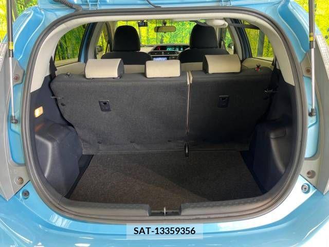 Toyota AQUA 2013-11 338296-10