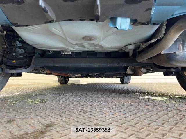 Toyota AQUA 2013-11 338296-18