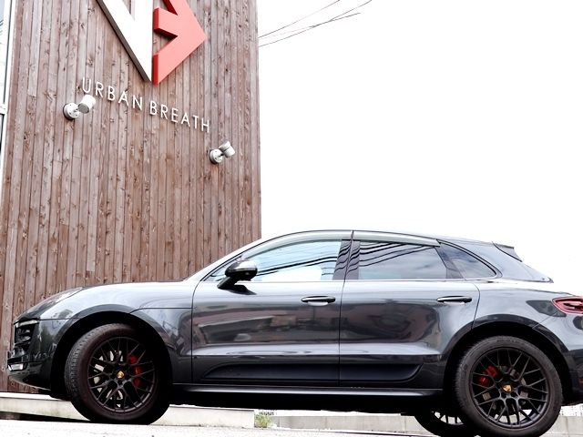 Porsche MACAN 2016-10 1796-6