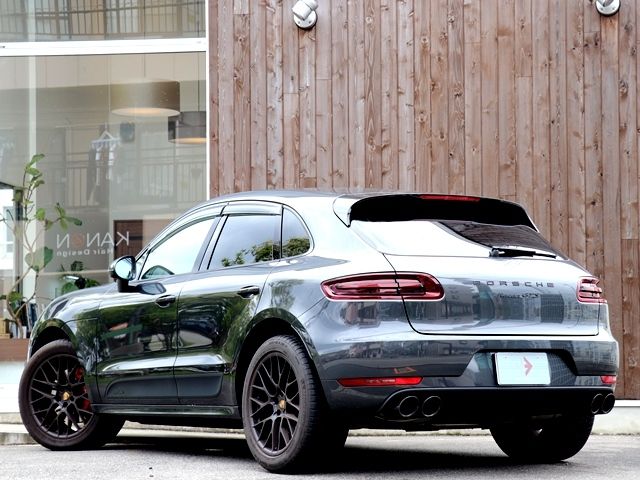 Porsche MACAN 2016-10 1796-2
