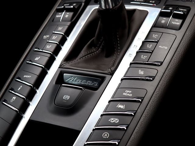 Porsche MACAN 2016-10 1796-17