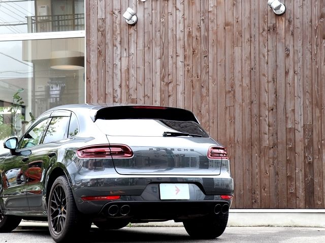 Porsche MACAN 2016-10 1796-10