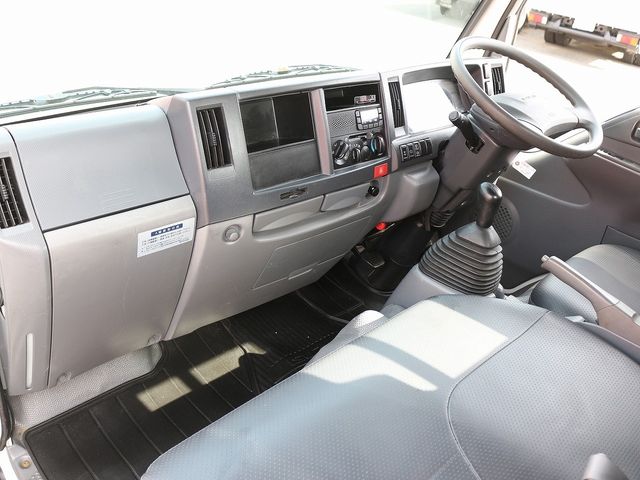 Isuzu ELF TRUCK 2016-08 193153-26