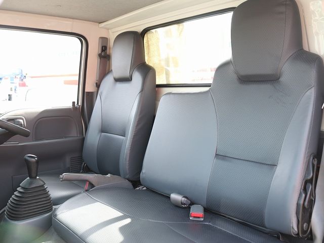 Isuzu ELF TRUCK 2016-08 193153-28