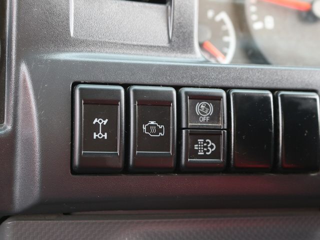Isuzu ELF TRUCK 2016-08 193153-23