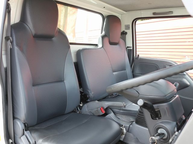 Isuzu ELF TRUCK 2016-08 193153-18