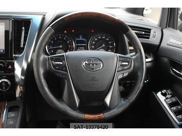 Toyota VELLFIRE 2015-12 372677-15