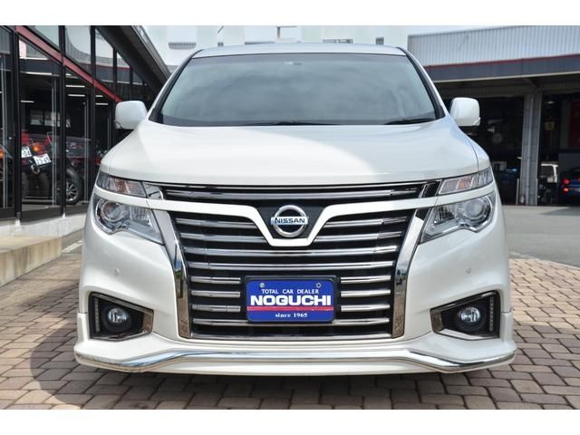 Nissan ELGRAND 2017-05 185911-1