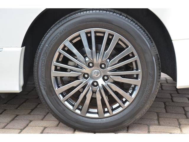 Nissan ELGRAND 2017-05 185911-12