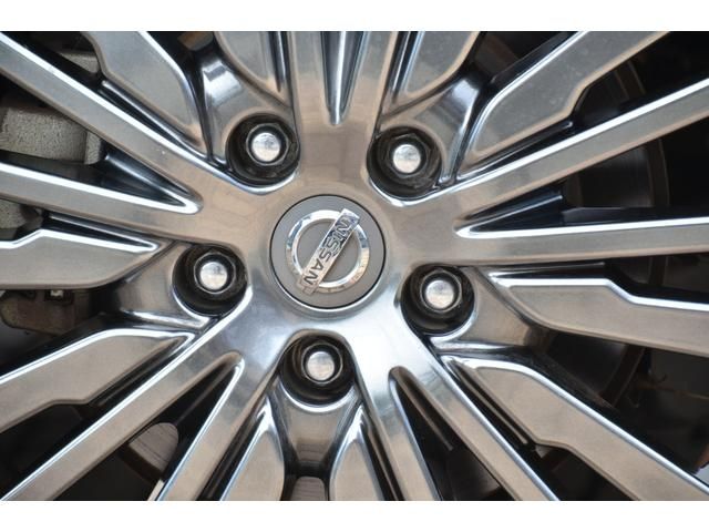 Nissan ELGRAND 2017-05 185911-13