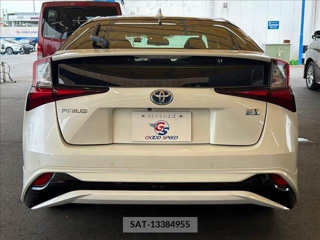Toyota PRIUS 2019-07 337341-12