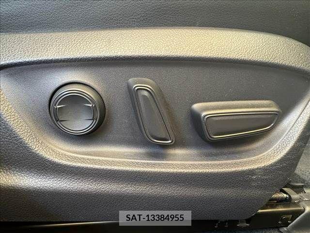 Toyota PRIUS 2019-07 337341-7