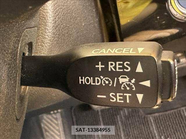 Toyota PRIUS 2019-07 337341-5