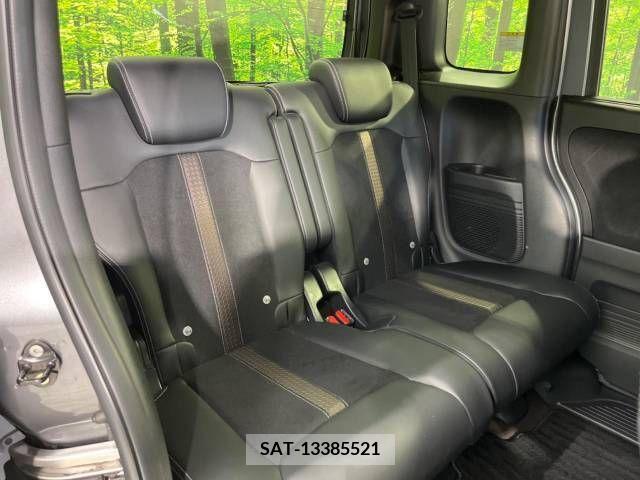 Honda N BOX CUSTOM 2019-08 307211-9