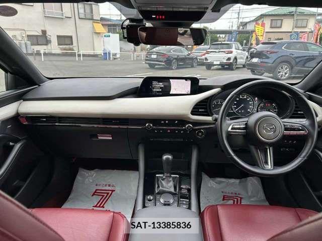 Mazda MAZDA3 2020-12 301090-1
