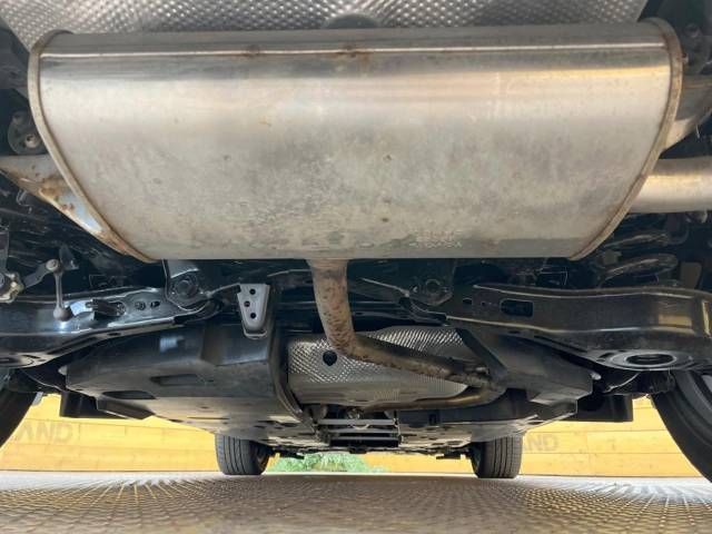 Toyota C-HR 2017-05 10435-19