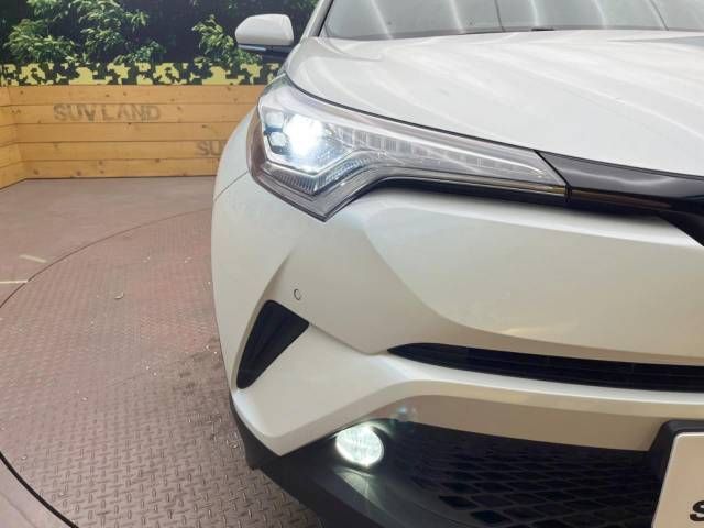 Toyota C-HR 2017-05 10435-12