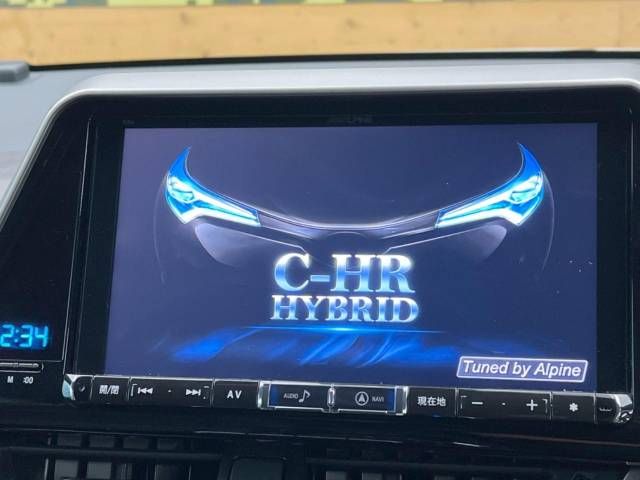 Toyota C-HR 2017-05 10435-2