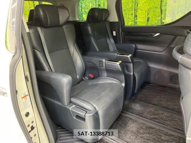 Toyota ALPHARD 2018-04 299427-9