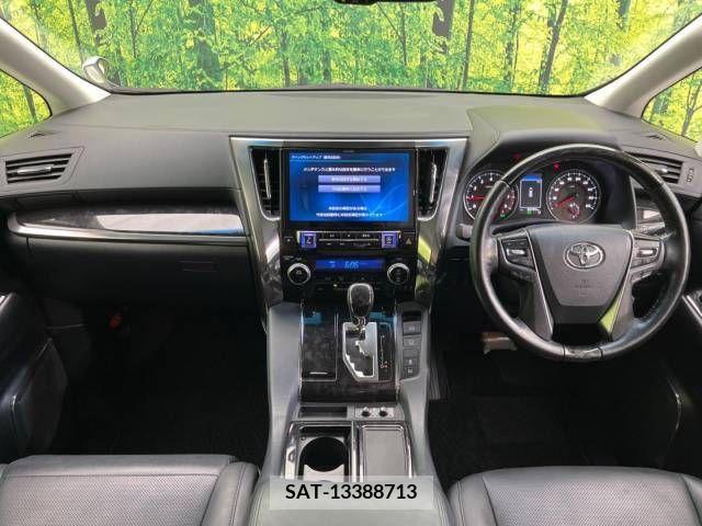 Toyota ALPHARD 2018-04 299427-1