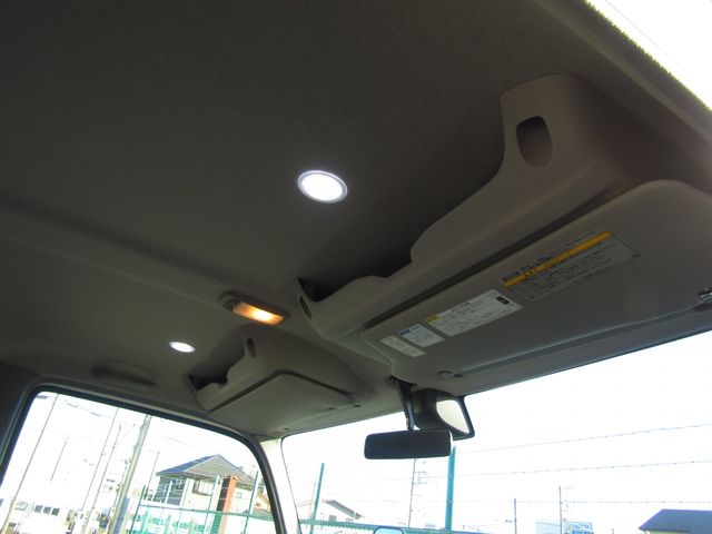 Hino DUTRO 2023-03 17857-21
