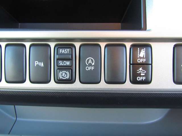 Hino DUTRO 2023-03 17857-16