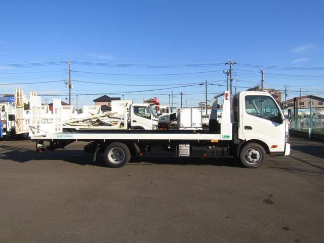 Hino DUTRO 2023-03 17857-3