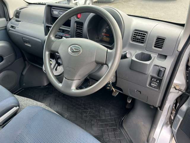Daihatsu HIJET CARGO 2014-06 10016-18