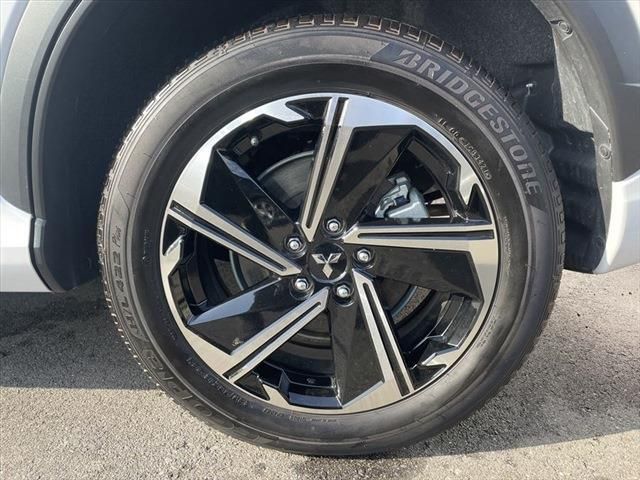Mitsubishi ECLIPSE CROSS 2021-12 184911-17