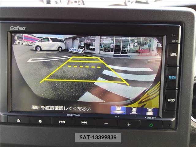 Honda N BOX CUSTOM 2019-12 379599-7