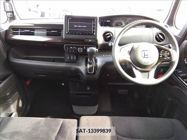 Honda N BOX CUSTOM 2019-12 379599-1
