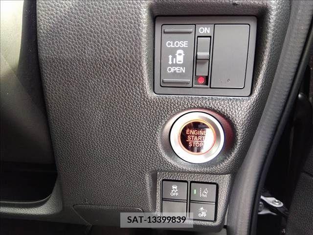 Honda N BOX CUSTOM 2019-12 379599-11
