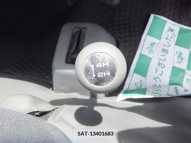 Mazda BONGO VAN 2017-12 375525-23