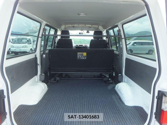 Mazda BONGO VAN 2017-12 375525-8