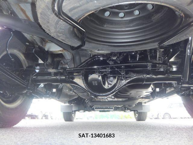 Mazda BONGO VAN 2017-12 375525-27