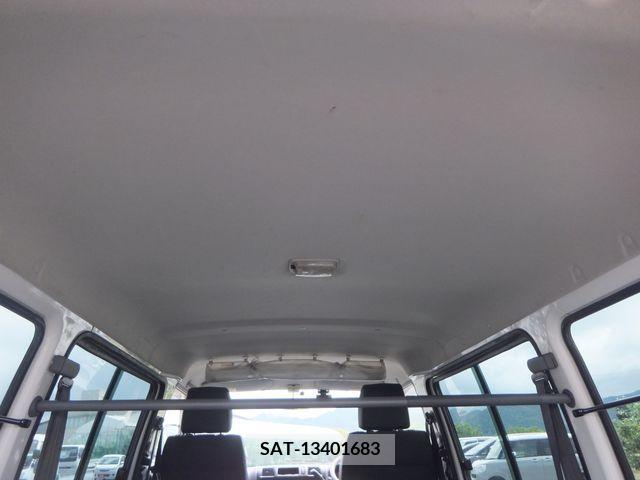 Mazda BONGO VAN 2017-12 375525-10
