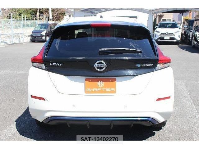 Nissan LEAF 2017-11 245599-9
