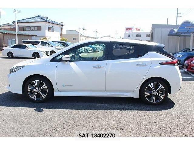 Nissan LEAF 2017-11 245599-10