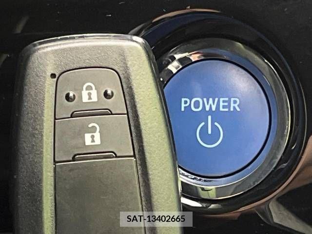 Toyota PRIUS 2017-10 239586-7