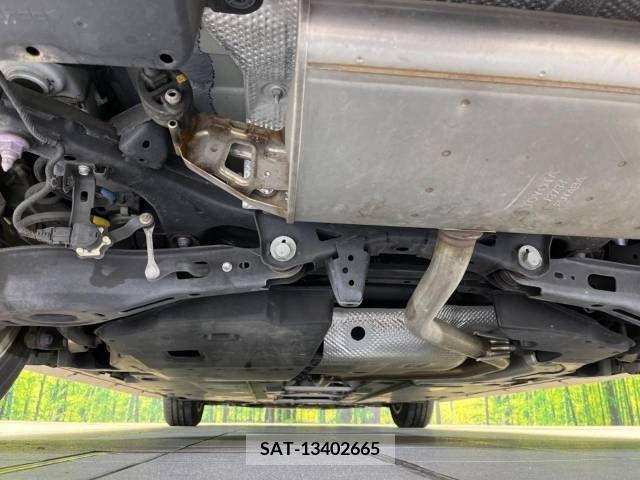 Toyota PRIUS 2017-10 239586-19