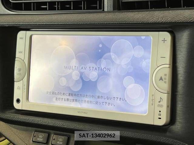 Toyota AQUA 2012-05 313951-2