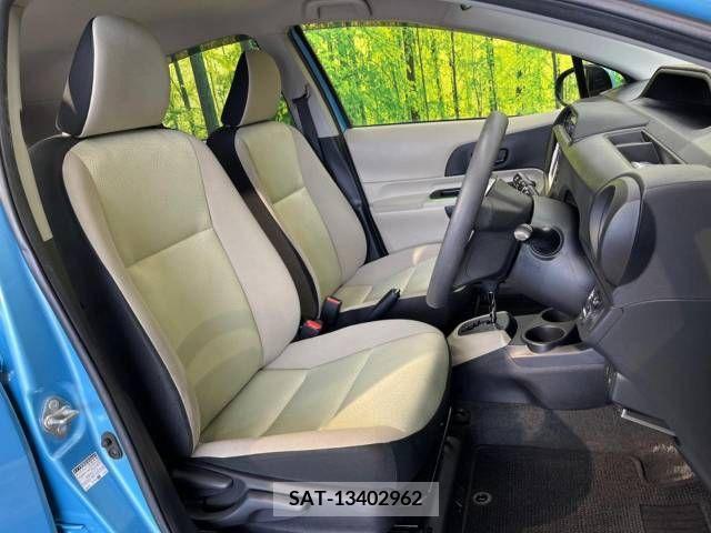 Toyota AQUA 2012-05 313951-8